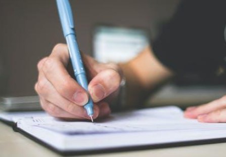 which sentence describes an advantage of writing