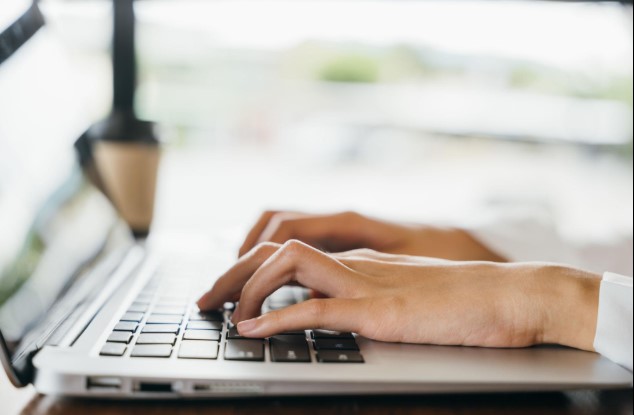 AI writing tools helping content creators write faster and efficiently AI writing tools helping content creators write faster and efficiently